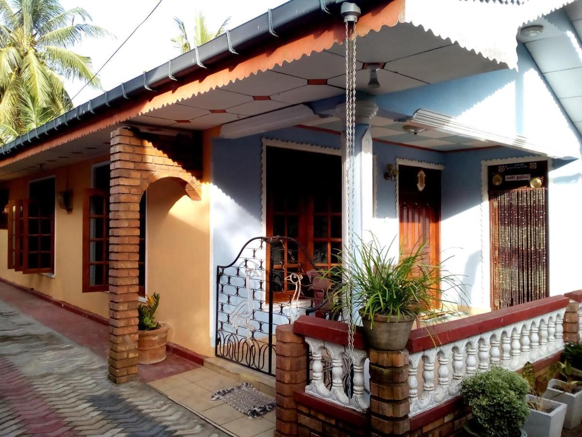 Nimal'S House Hotel Zuid-Dikwella Buitenkant foto